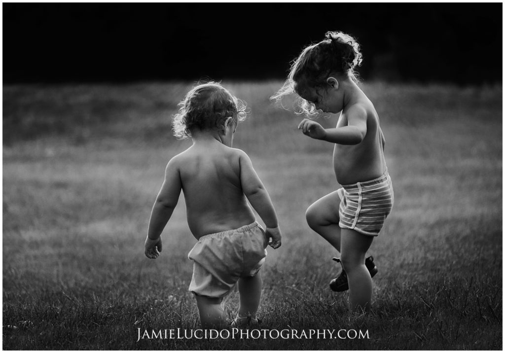 children dancing, documentary photography, family photographer