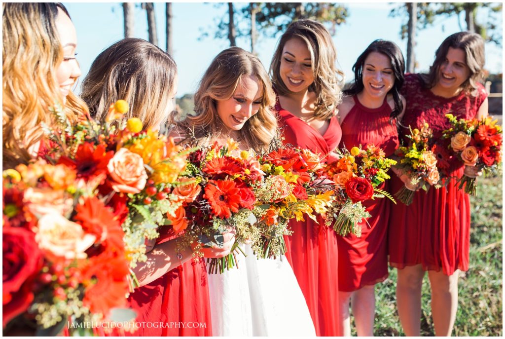 bride and bridesmaids, red bridesmaids, candid photography