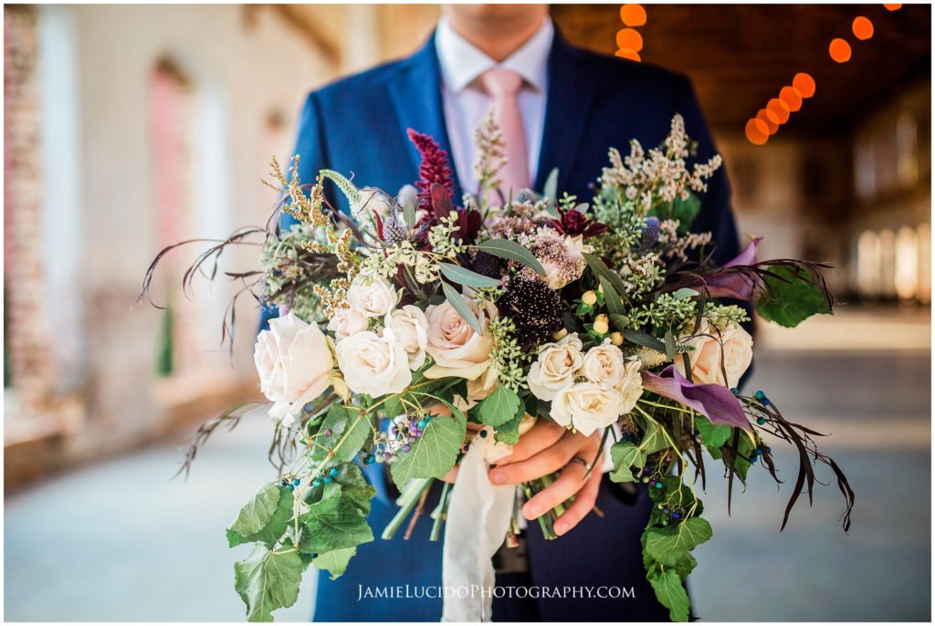 groom, bouquet, creative wedding photography, charlotte photographer, wedding photographer