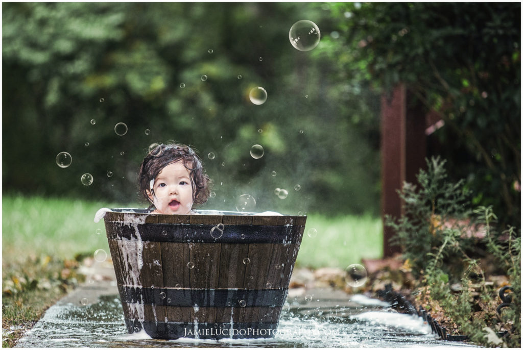 bubble bath, outdoor bath, baby bath, jamie lucido family photography, jamie lucido photographer, lifestyle photography, charlotte photographer