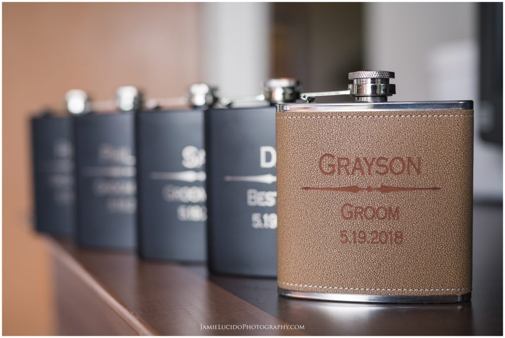 groomsmen, wedding party gifts, groomsmen gifts, flasks, custom flasks