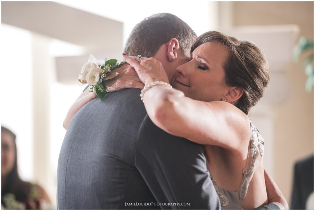 mother of the groom, mother son dance, wedding dance, emotion, wedding day emotions
