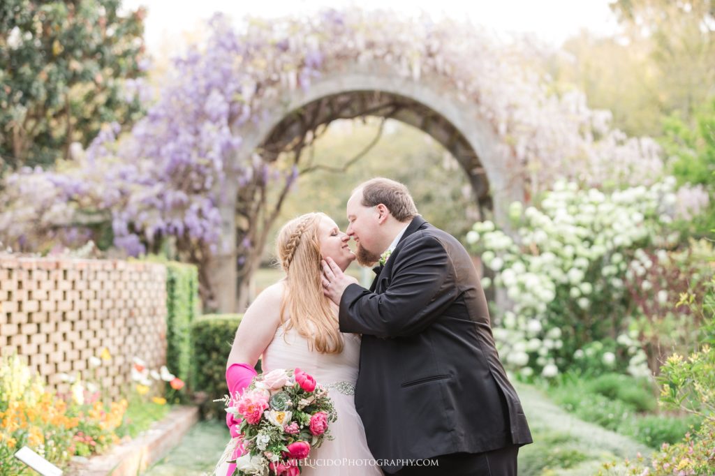 brookgreen garden wedding, wedding photography, bride and groom at brookgreen garden