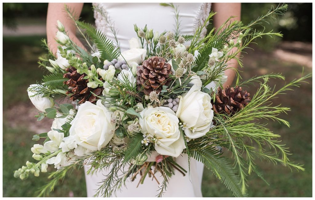wedding bouquet, pinecone bouquet, winter bouquet, denver details