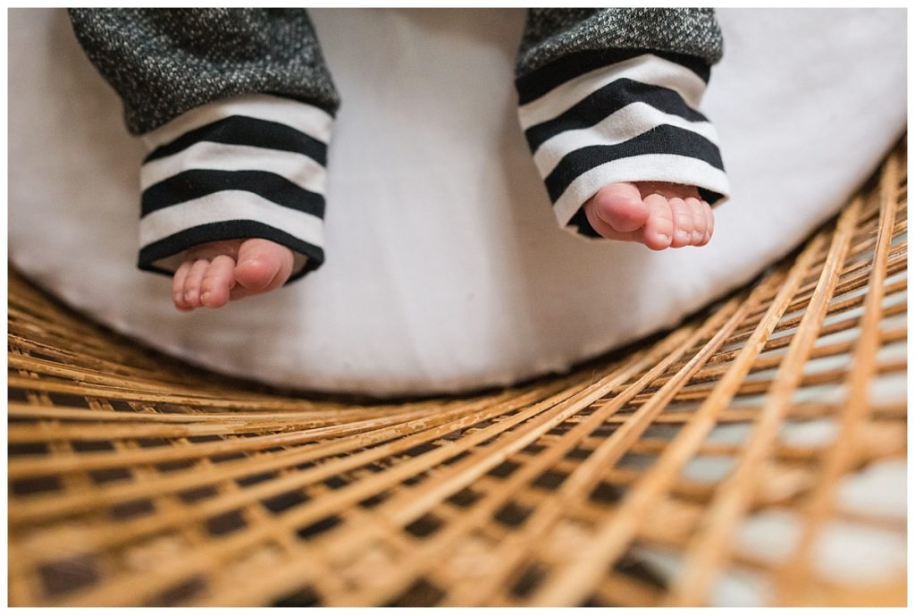 newborn toes, lifestyle newborn
